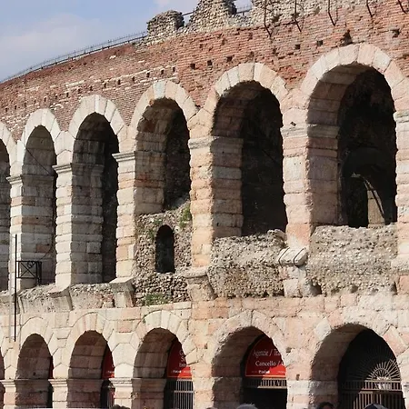 Il Vigneto, Verona, Pool, Wifi Апартаменты Colognola ai Colli